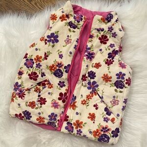 2T Inside out double pink or floral corduroy vest with double pockets.